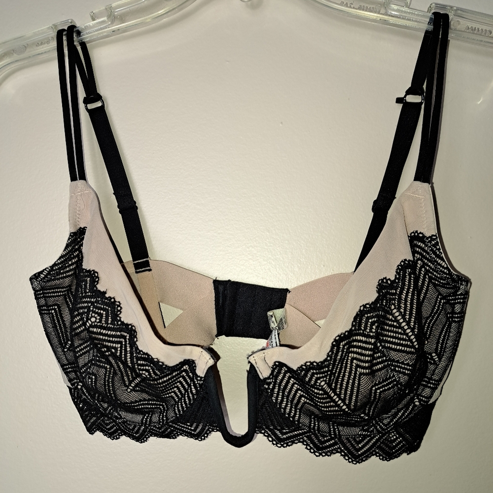 INTIMATELY FREE PEOPLE Underwire Bra Size 32DD ~ Black Lace And Nude Mesh